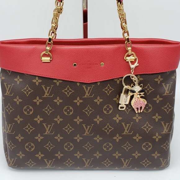 100% Auth Louis Vuitton Lock & Key with unbranded Bagcharm, Keycharm, Keychain - Picture 1 of 9